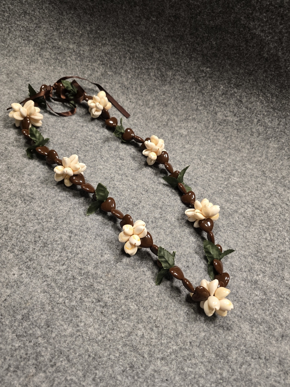 Graduation Lei Necklace Flower Nut Brown And Cream
